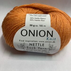IMG_2264 Onion: Nettle Sock Yarn - NÕGESE kiududega sokilõng