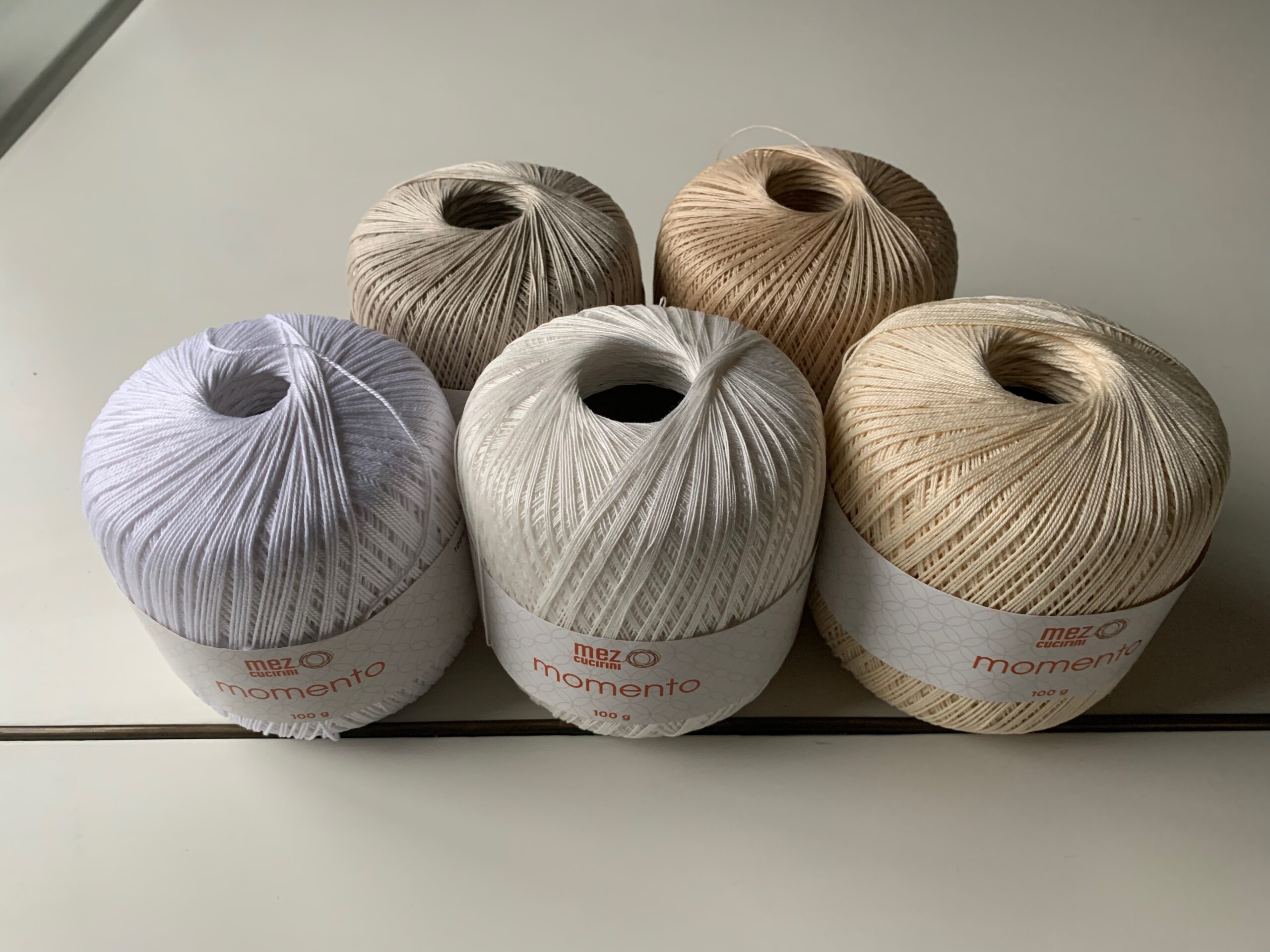 Mez Cucirini: Momento6 100grammiste poolidena - Image 2